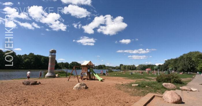 пляж на Комсомольском озере в Минске